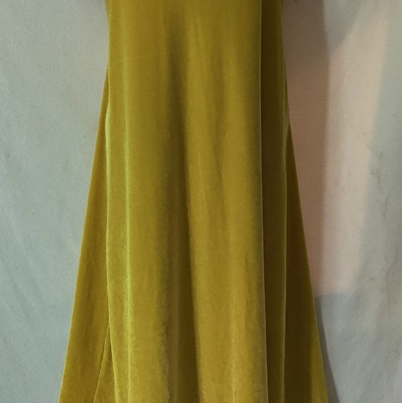 Gorgeous gold dress excellent condition size M - Picture 4 of 4